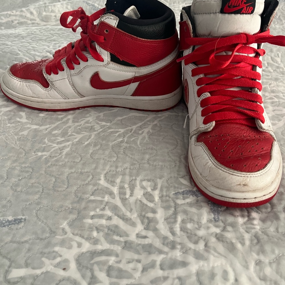 Nike Air Jordan 1 Retro High OG Heritage Red White Size 7Y